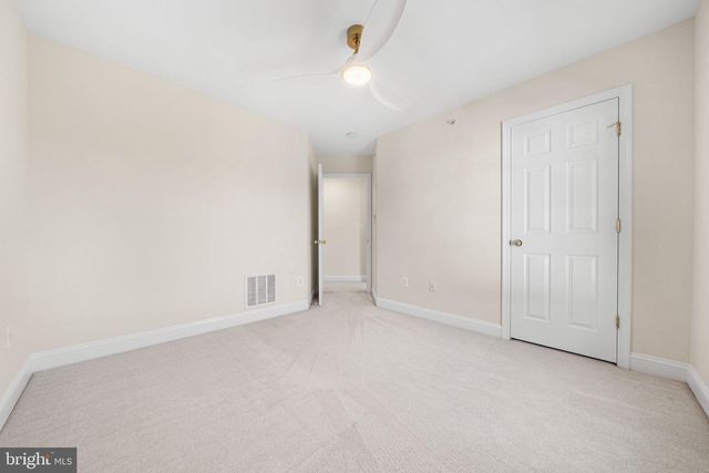 4431-B EASTWICK CT, Fairfax, VA 22033