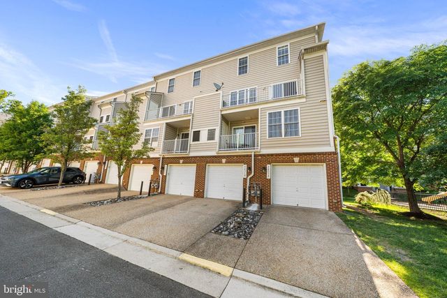 4431-B EASTWICK CT, Fairfax, VA 22033