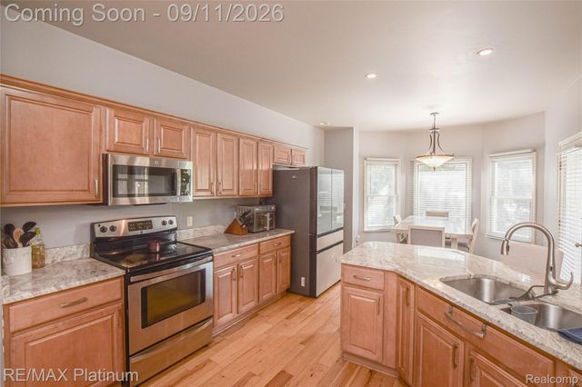 2940 Dana Pointe Drive, Hamburg Township, MI 48169