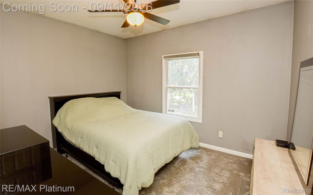 2940 Dana Pointe Drive, Hamburg Township, MI 48169