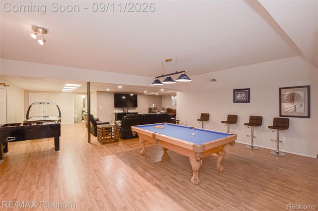 2940 Dana Pointe Drive, Hamburg Township, MI 48169