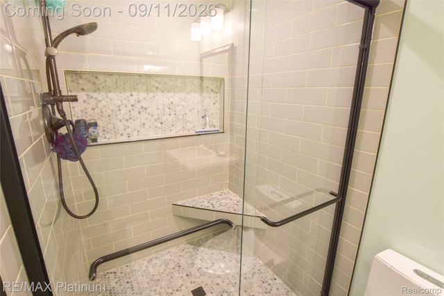 2940 Dana Pointe Drive, Hamburg Township, MI 48169