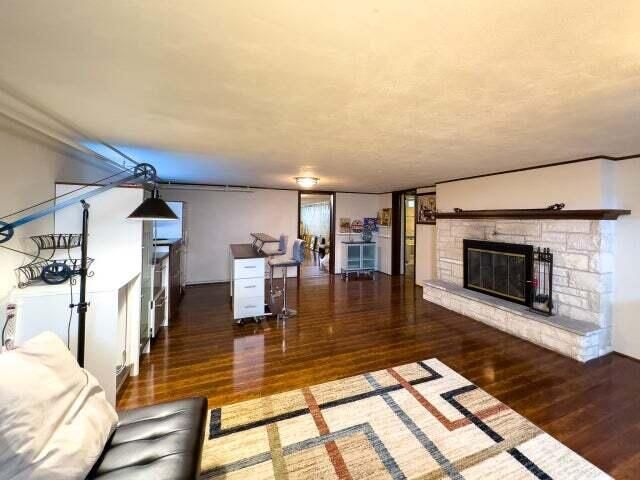 7814 2nd AVENUE, Kenosha, WI 53143