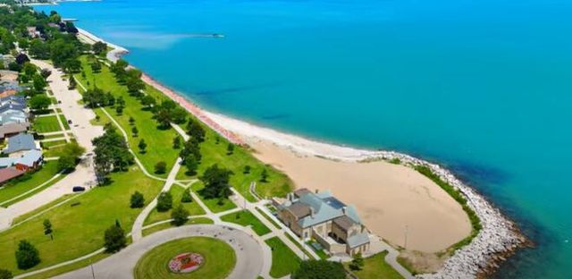 7814 2nd AVENUE, Kenosha, WI 53143
