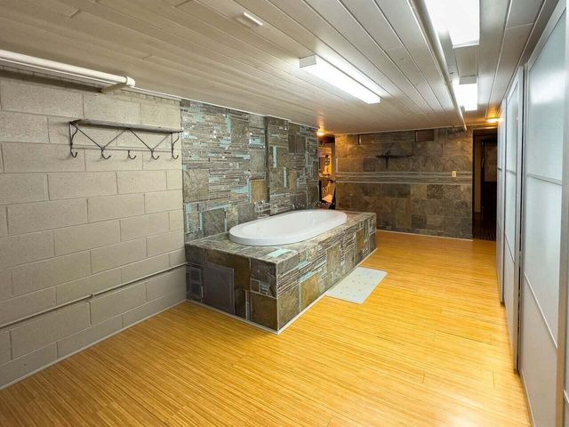 7814 2nd AVENUE, Kenosha, WI 53143