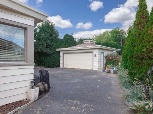 7814 2nd AVENUE, Kenosha, WI 53143