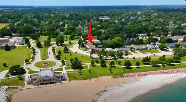 7814 2nd AVENUE, Kenosha, WI 53143