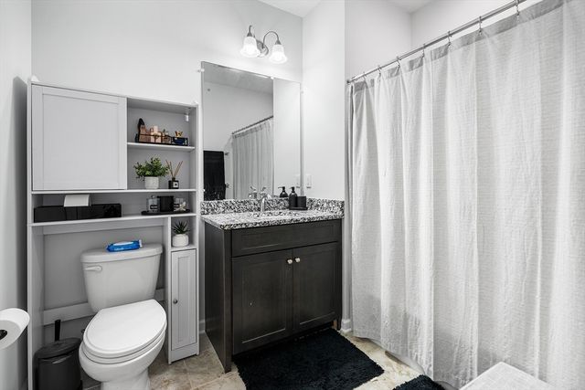 110 Trotter Rd 2412, Weymouth, MA 02190