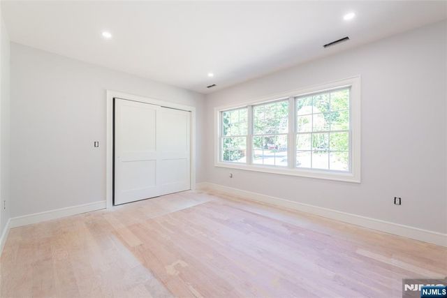203 Pascack Road, Park Ridge, NJ 07656