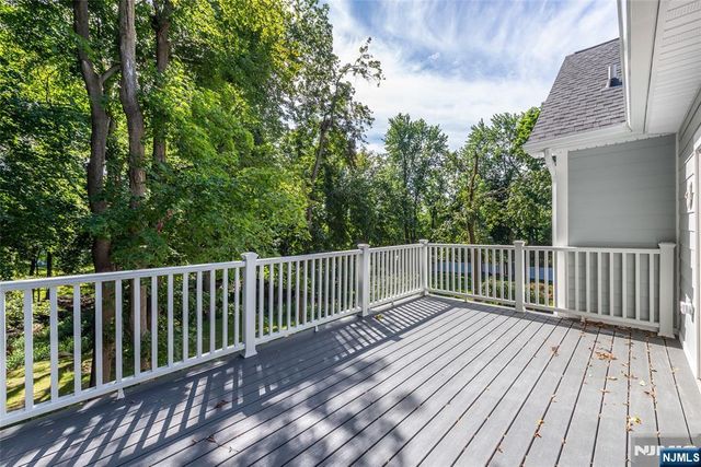 203 Pascack Road, Park Ridge, NJ 07656