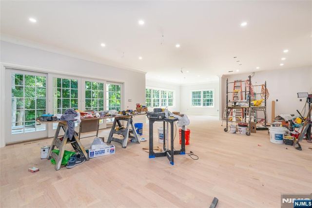 203 Pascack Road, Park Ridge, NJ 07656