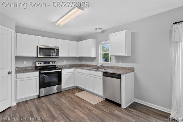 424 Saddlebrook Drive, Linden, MI 48451