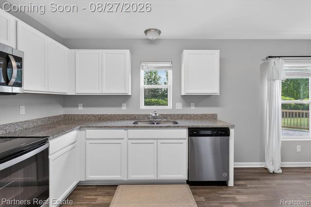 424 Saddlebrook Drive, Linden, MI 48451