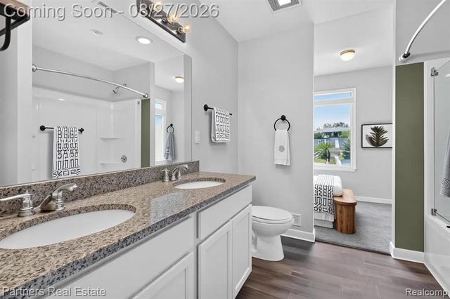 424 Saddlebrook Drive, Linden, MI 48451