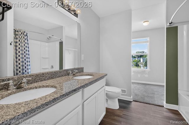 424 Saddlebrook Drive, Linden, MI 48451