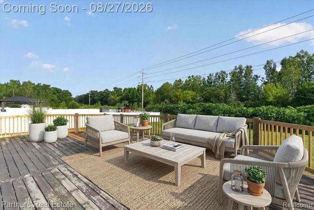 424 Saddlebrook Drive, Linden, MI 48451