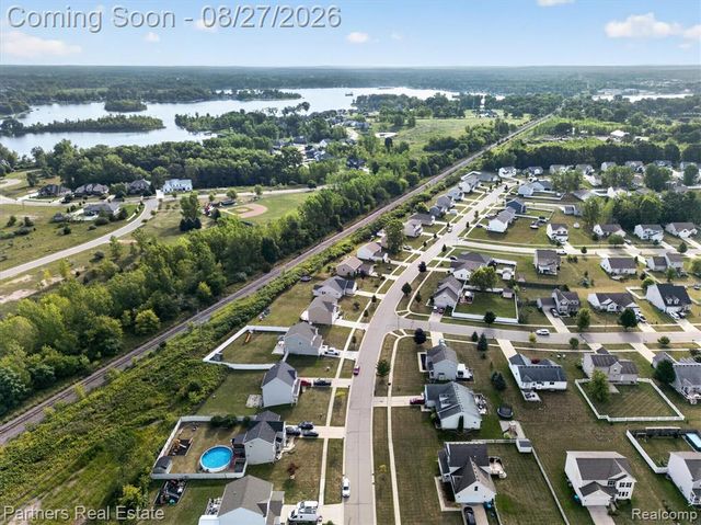 424 Saddlebrook Drive, Linden, MI 48451