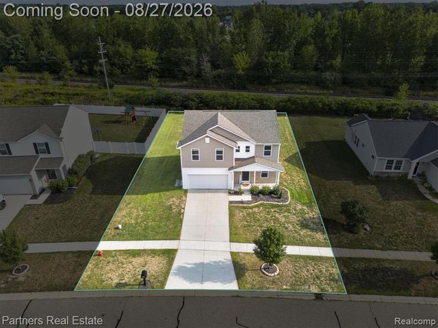 424 Saddlebrook Drive, Linden, MI 48451