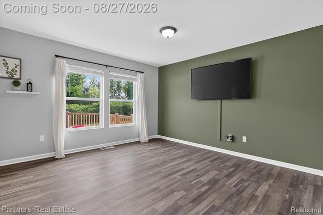 424 Saddlebrook Drive, Linden, MI 48451