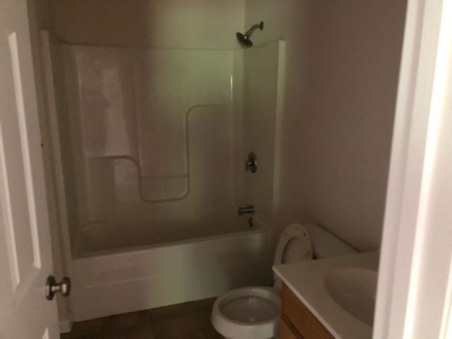 125 Rocky Rd Apt B, Lebanon, TN 37087