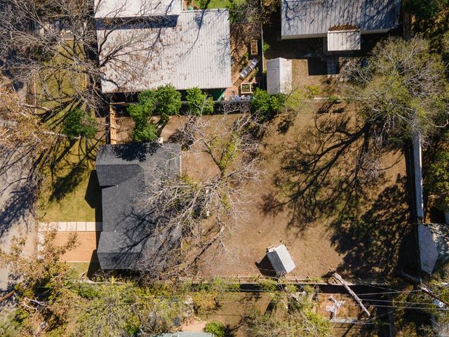 505 W Jefferson St, Kerrville, TX 78028