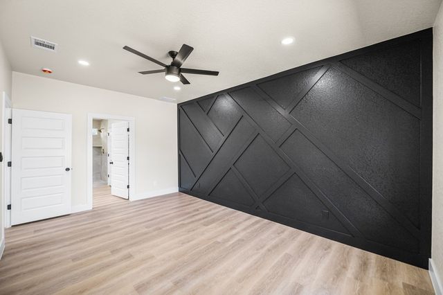 505 W Jefferson St, Kerrville, TX 78028