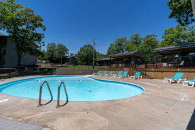 527 Notch Lane 10, Branson West, MO 65737