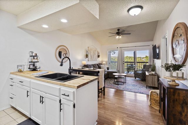 527 Notch Lane 10, Branson West, MO 65737