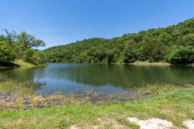 527 Notch Lane 10, Branson West, MO 65737