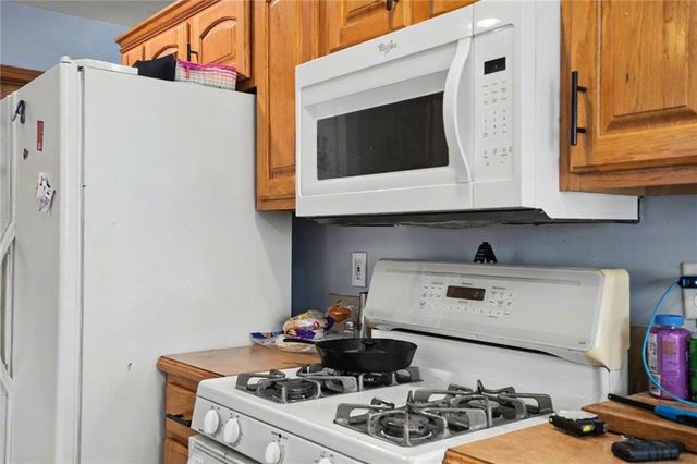 724 North Street, Lawrence, KS 66044