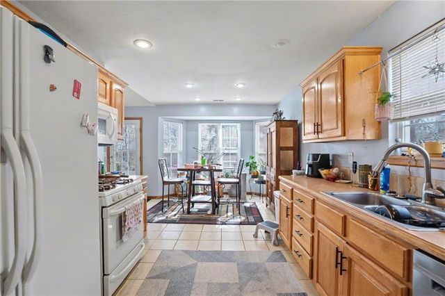 724 North Street, Lawrence, KS 66044