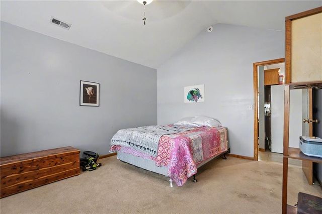 724 North Street, Lawrence, KS 66044