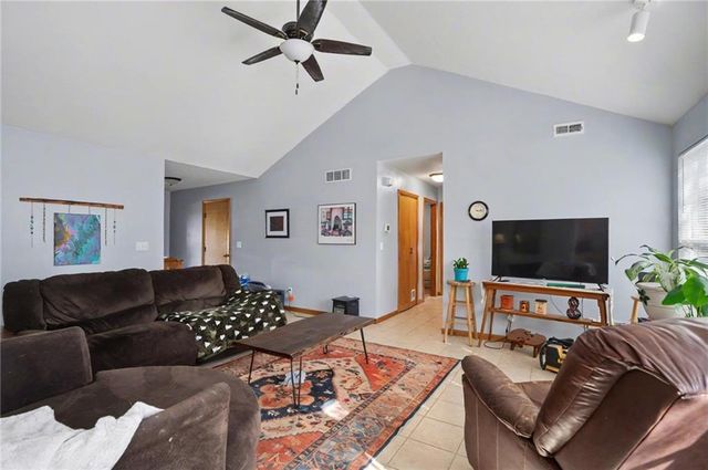 724 North Street, Lawrence, KS 66044