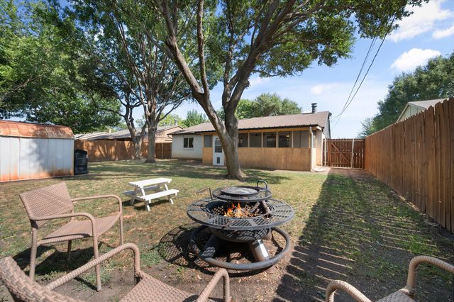 6909 Arborbrook Drive, North Richland Hills, TX 76182