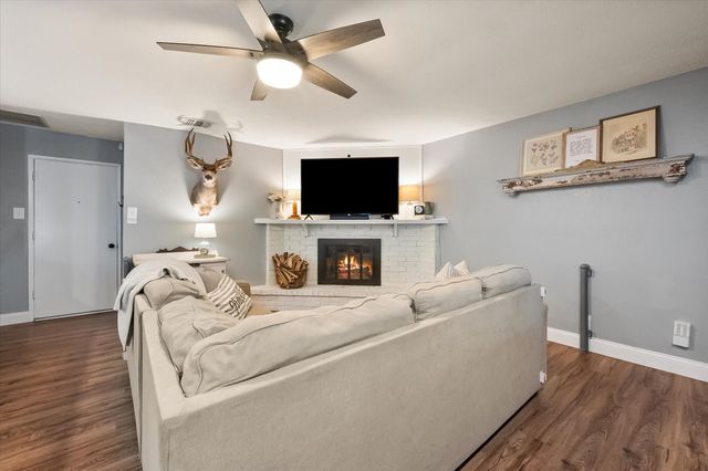 6909 Arborbrook Drive, North Richland Hills, TX 76182