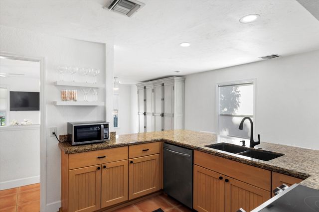 2105 Fogarty Avenue, Key West, FL 33040