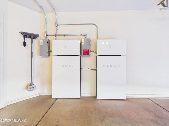 757 S Porter Routh Place, Vail, AZ 85641