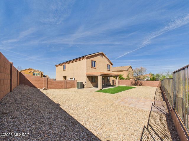 757 S Porter Routh Place, Vail, AZ 85641