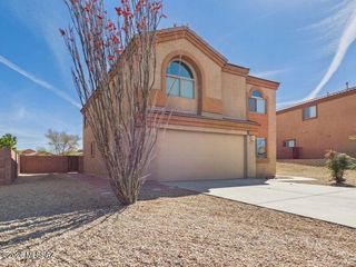 757 S Porter Routh Place, Vail, AZ 85641