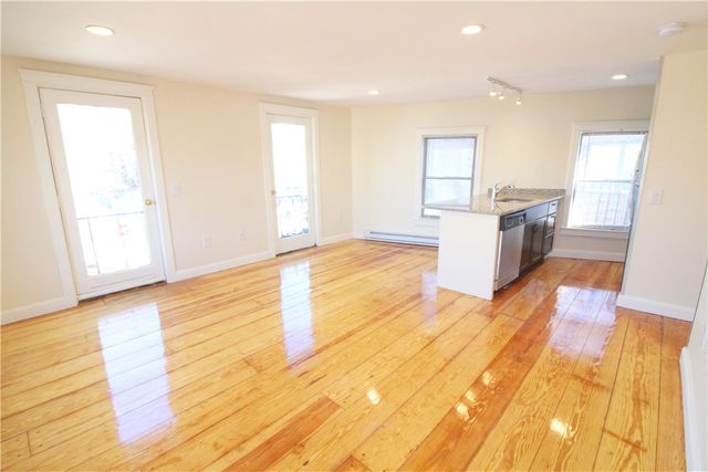 3 Spring Street 2, Newport, RI 02840