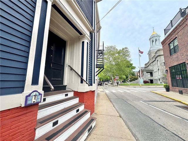 3 Spring Street 2, Newport, RI 02840