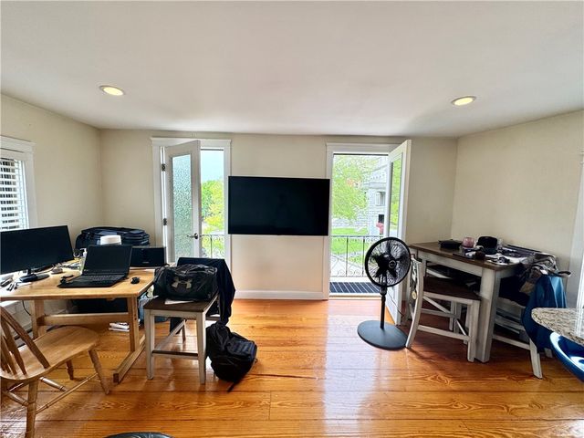 3 Spring Street 2, Newport, RI 02840