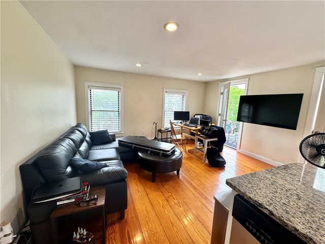 3 Spring Street 2, Newport, RI 02840