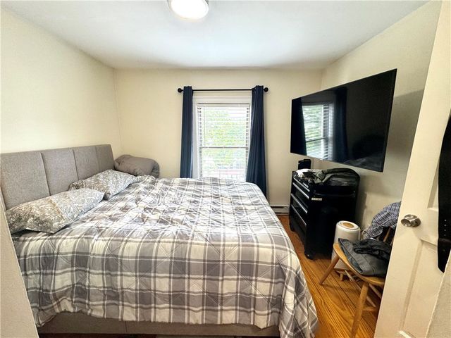 3 Spring Street 2, Newport, RI 02840