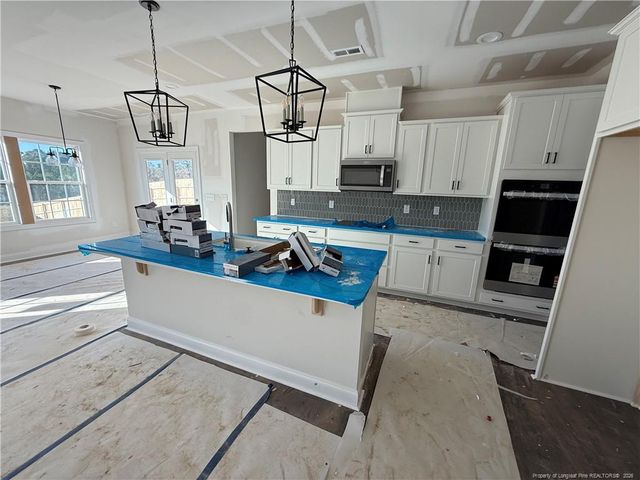 611 Cresswell Moor Way, Fayetteville, NC 28311