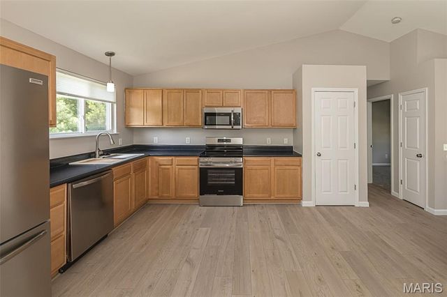 404 Pearl Creek Drive, Wentzville, MO 63385