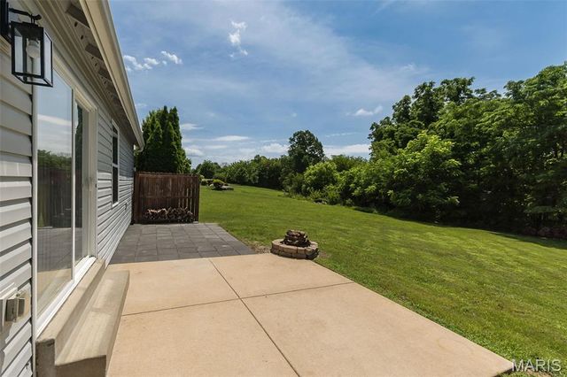 404 Pearl Creek Drive, Wentzville, MO 63385