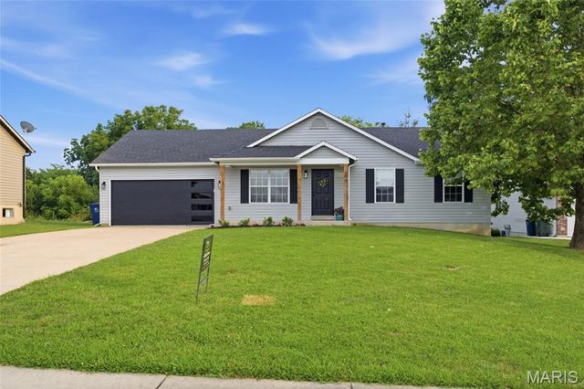 404 Pearl Creek Drive, Wentzville, MO 63385