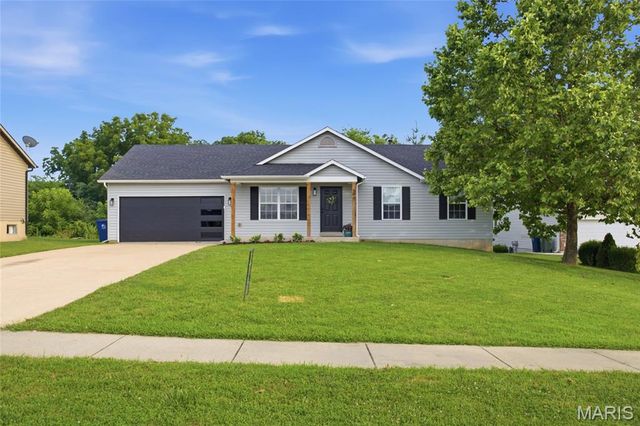 404 Pearl Creek Drive, Wentzville, MO 63385