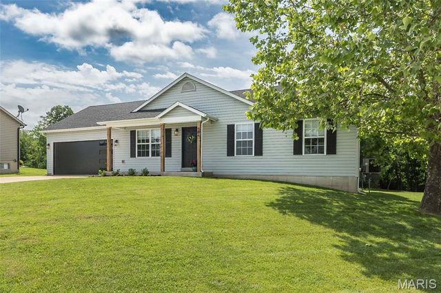 404 Pearl Creek Drive, Wentzville, MO 63385